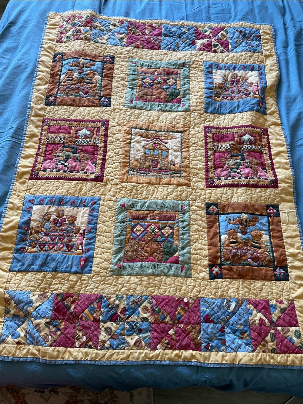 handmade reversible bear quilt 🐻